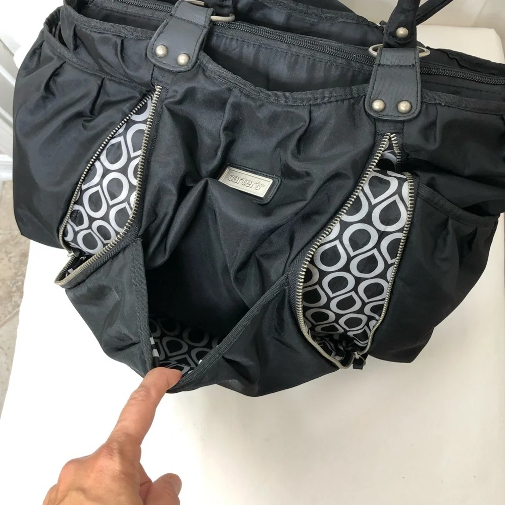Carter's Nylon Black Multi Pocket Large Size Shoulder Diaper Bag & Changing Pad - Picture 3 of 16